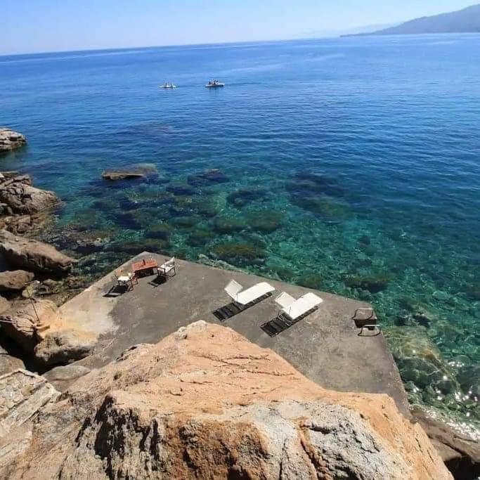 체팔루 Kalura Sea House 아파트 외부 사진
